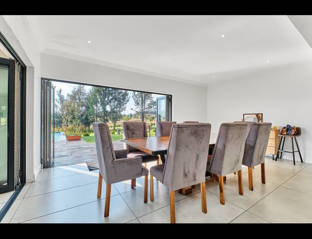 10,706M² SMALLHOLDING FOR SALE IN RUIMSIG